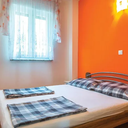 With Sea View 02 Апартаменты