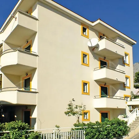Апартаменты With Sea View 02 Макарска